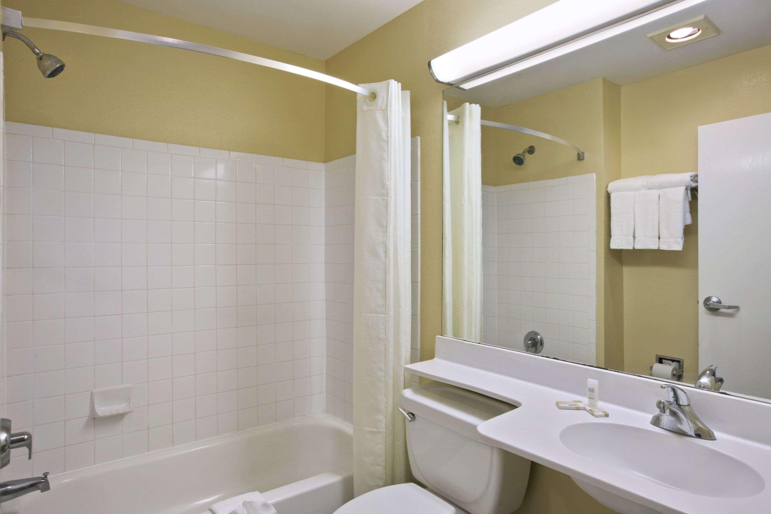 Microtel Inn & Suites Baton Rouge Zimmer foto