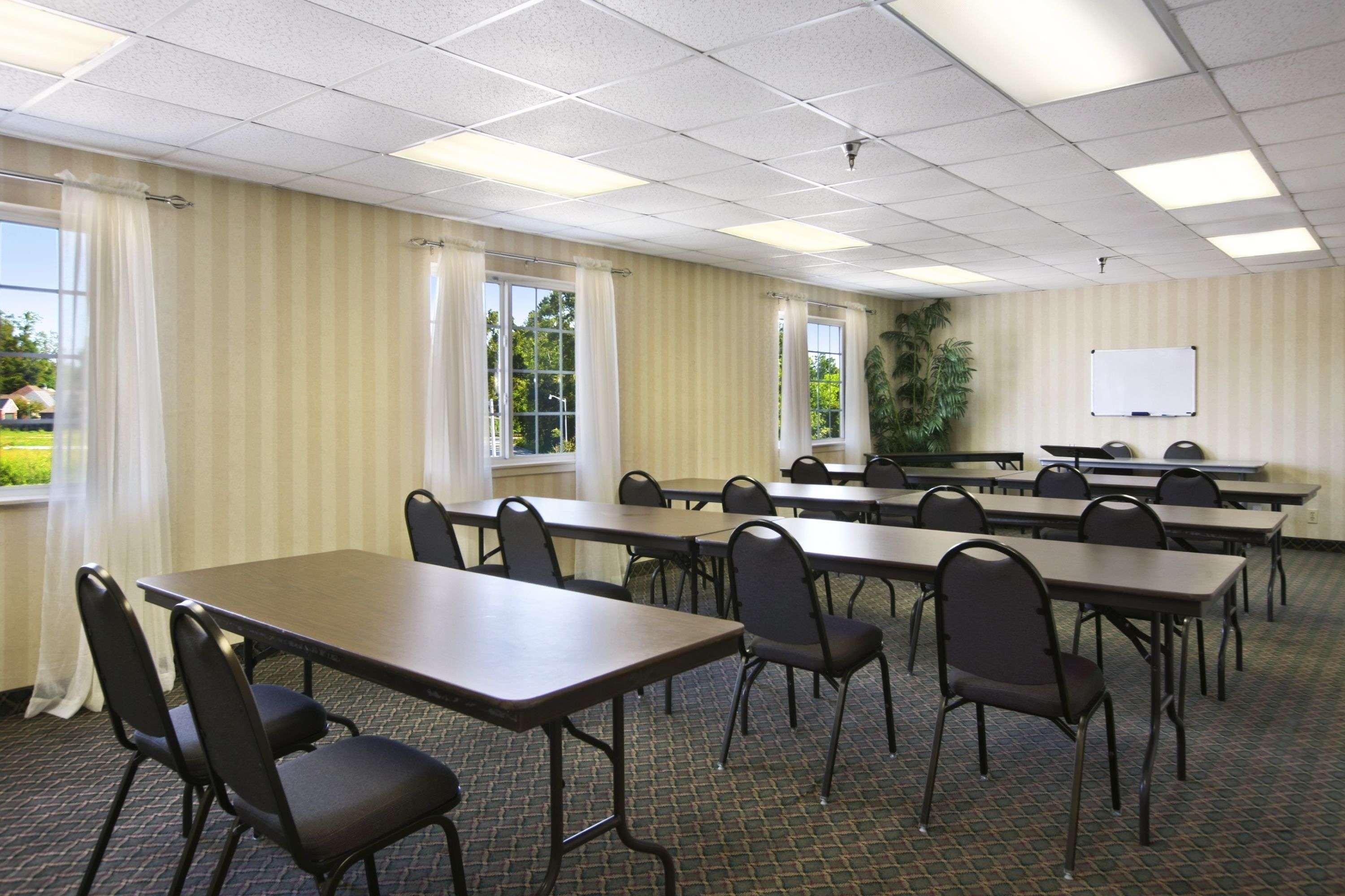 Microtel Inn & Suites Baton Rouge Einrichtungen foto